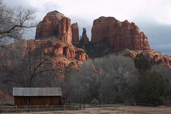 sedona-barn